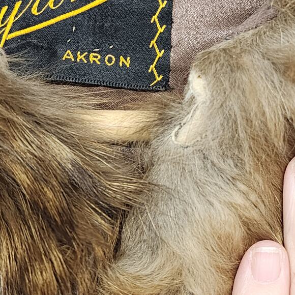 Vintage Womens Fur Coat Small Byrons Akron *FLAWS - Picture 13 of 16
